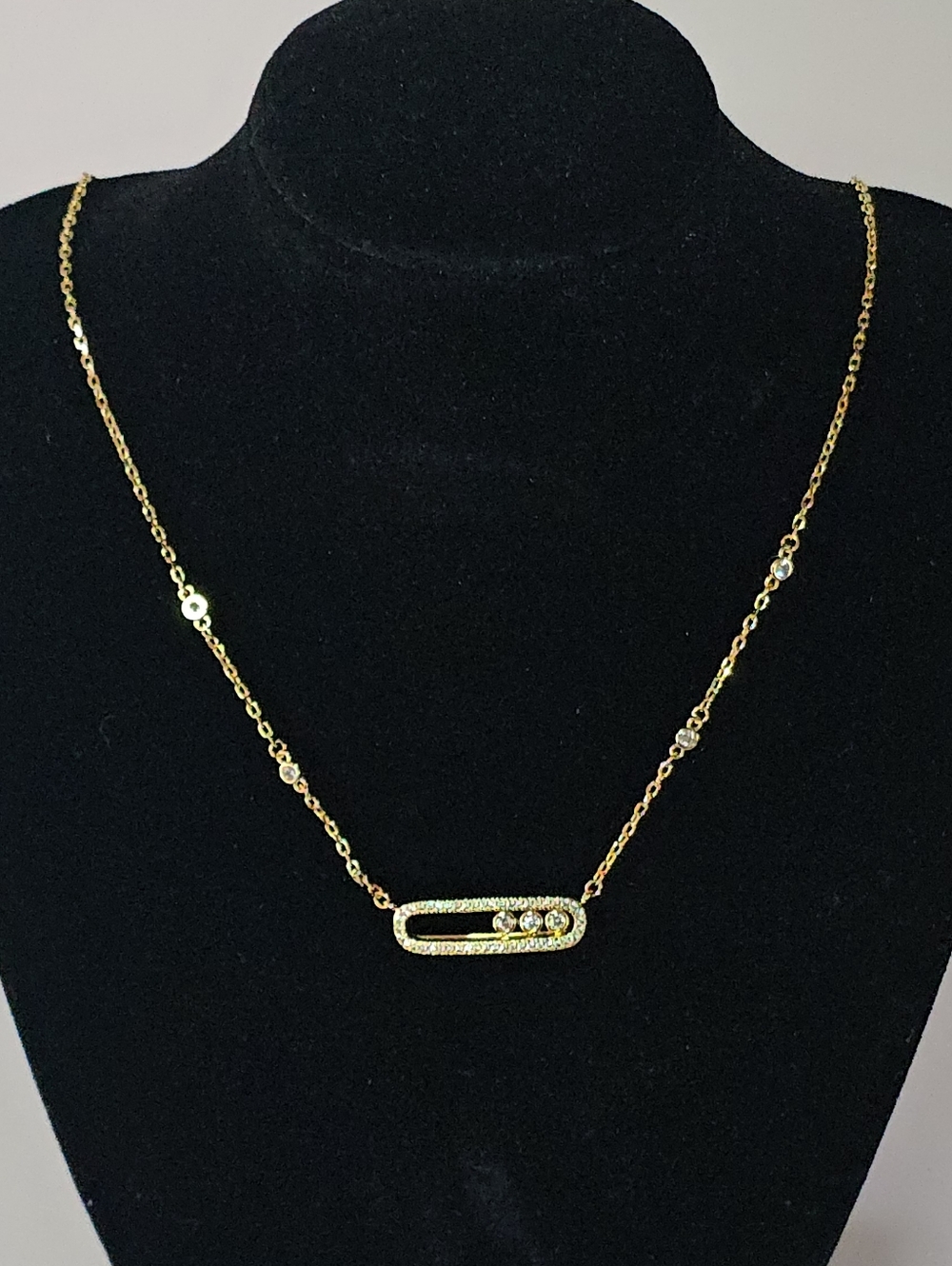 Gold Open Oval Pendant Necklace with Crystal Accents